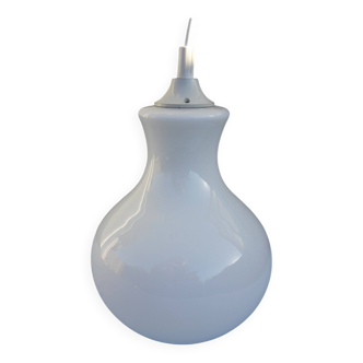 Opaline suspension