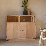 Low glass display cabinet