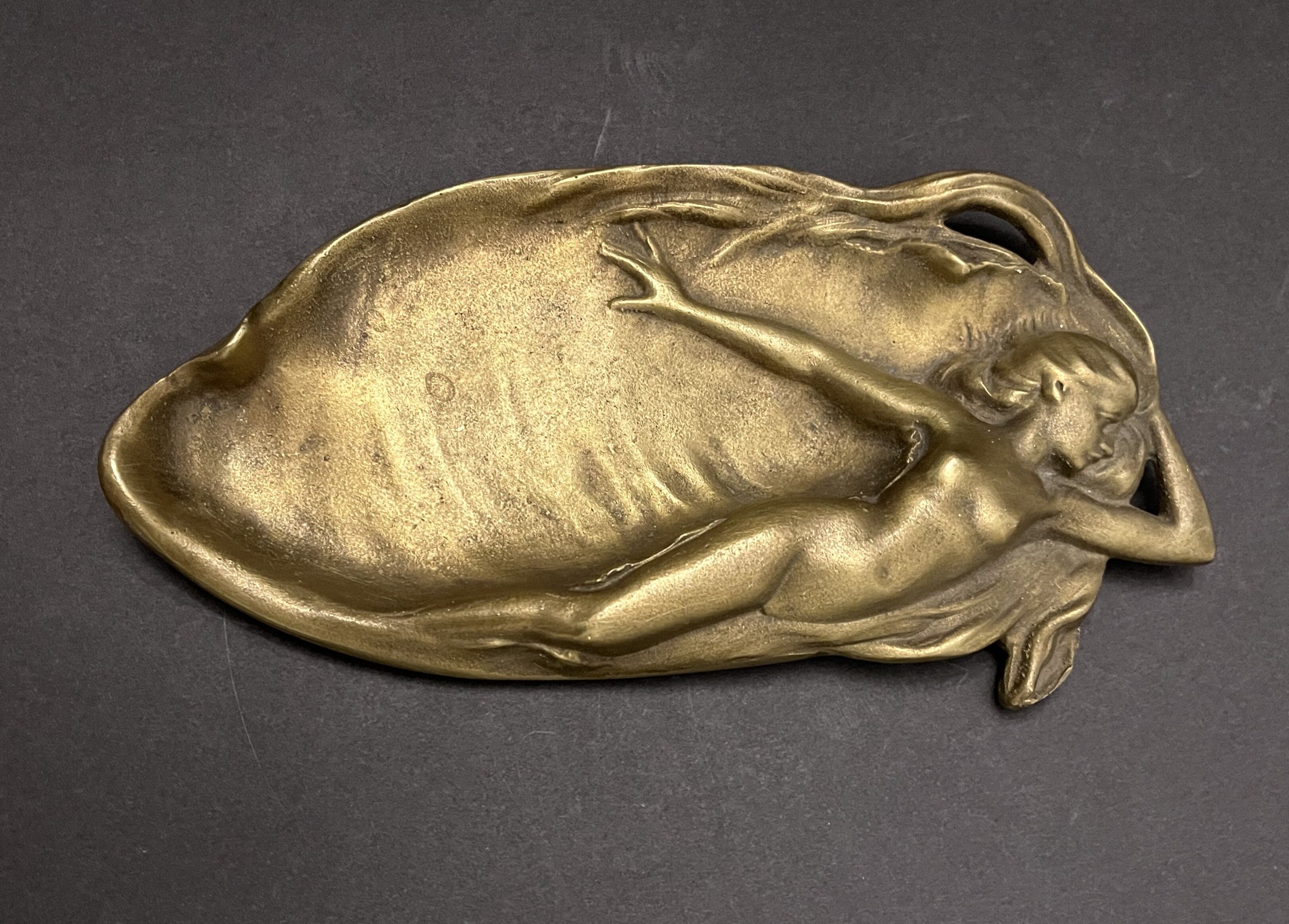 Empty pocket gilded bronze