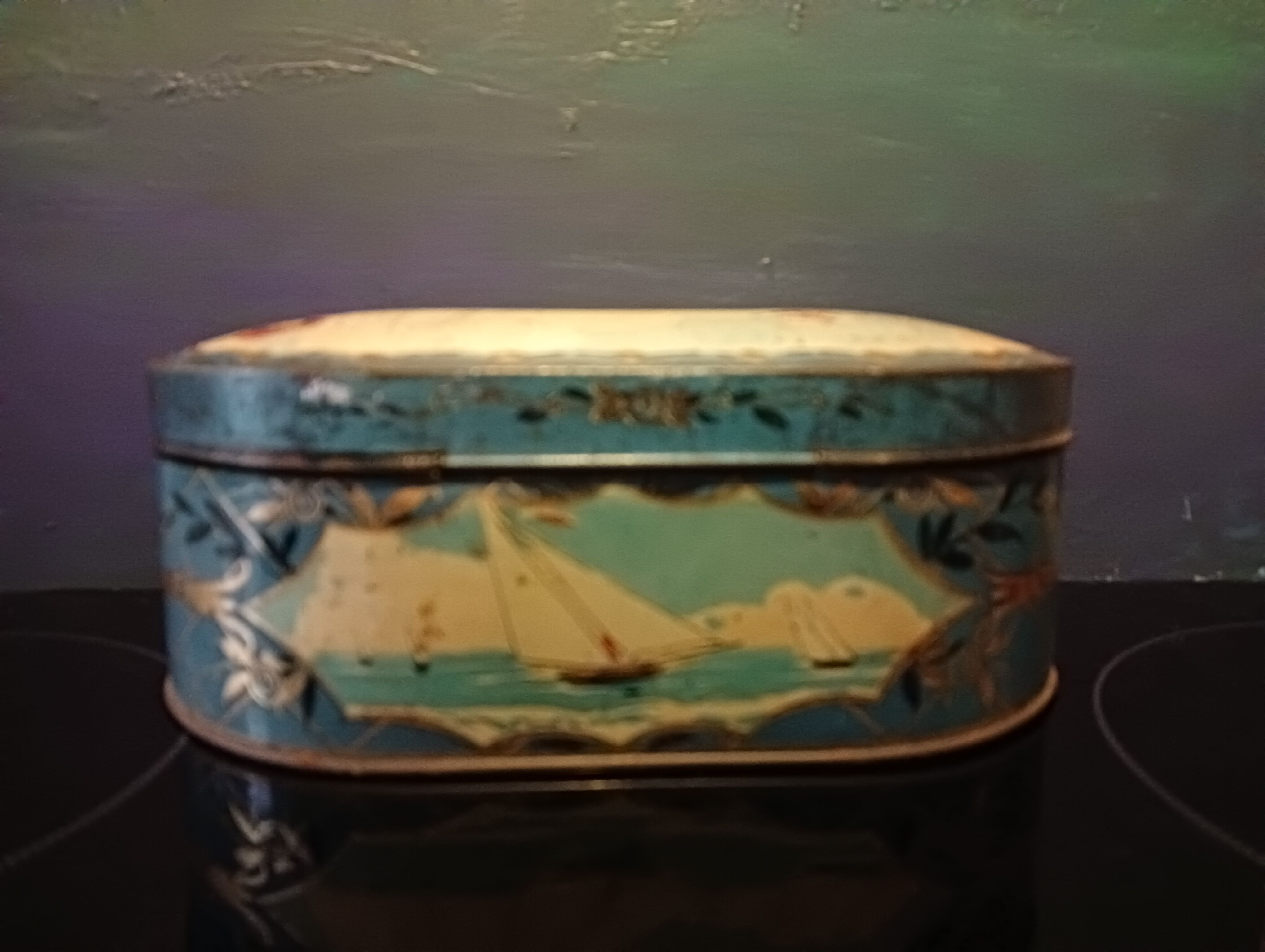 Lithographed sheet metal box " éts au planteur de caiffa " decorations children beach sea boats