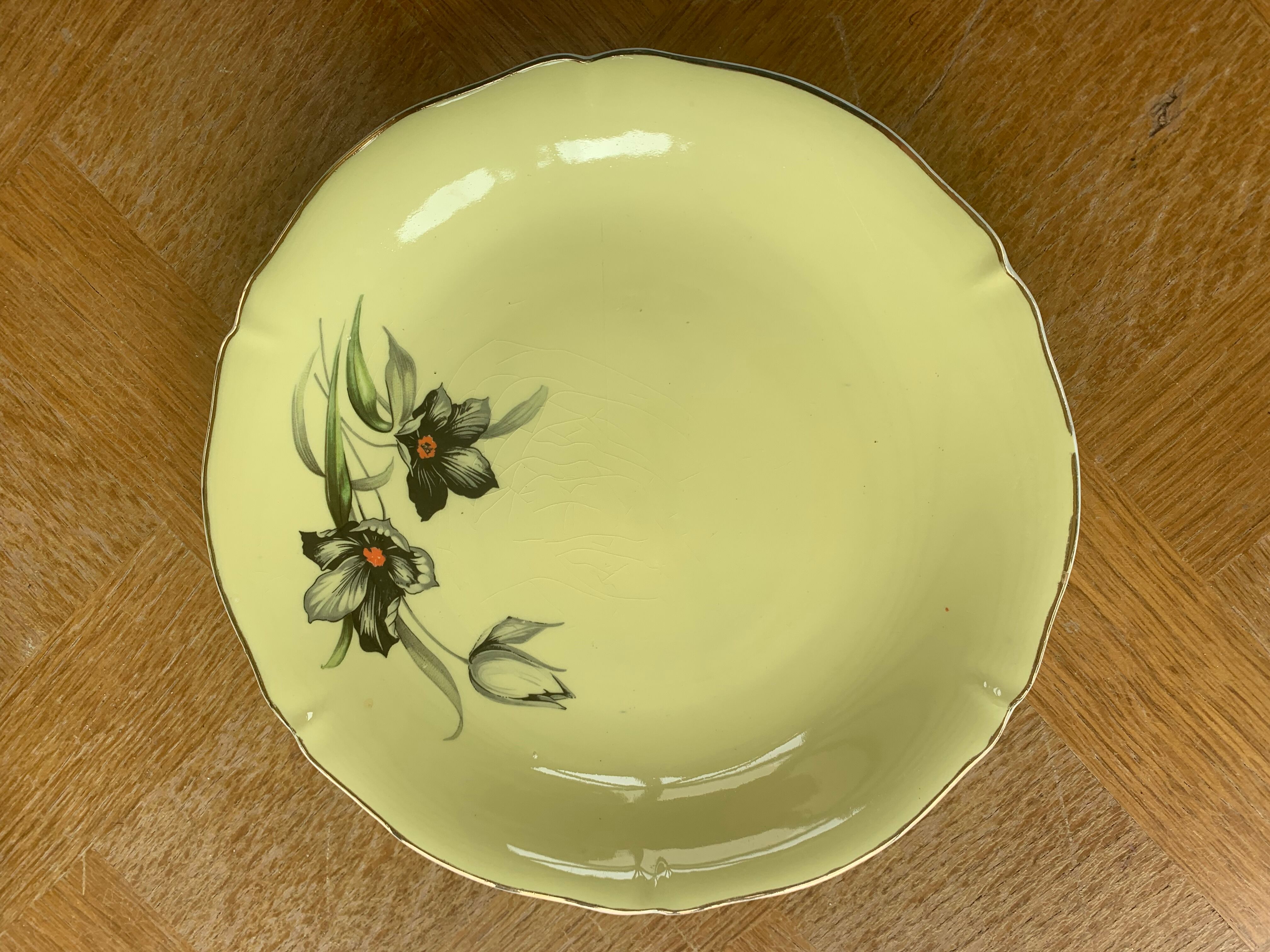 Cake set in yellow earthenware pattern black tulips ceranord Saint-Amand Vintage