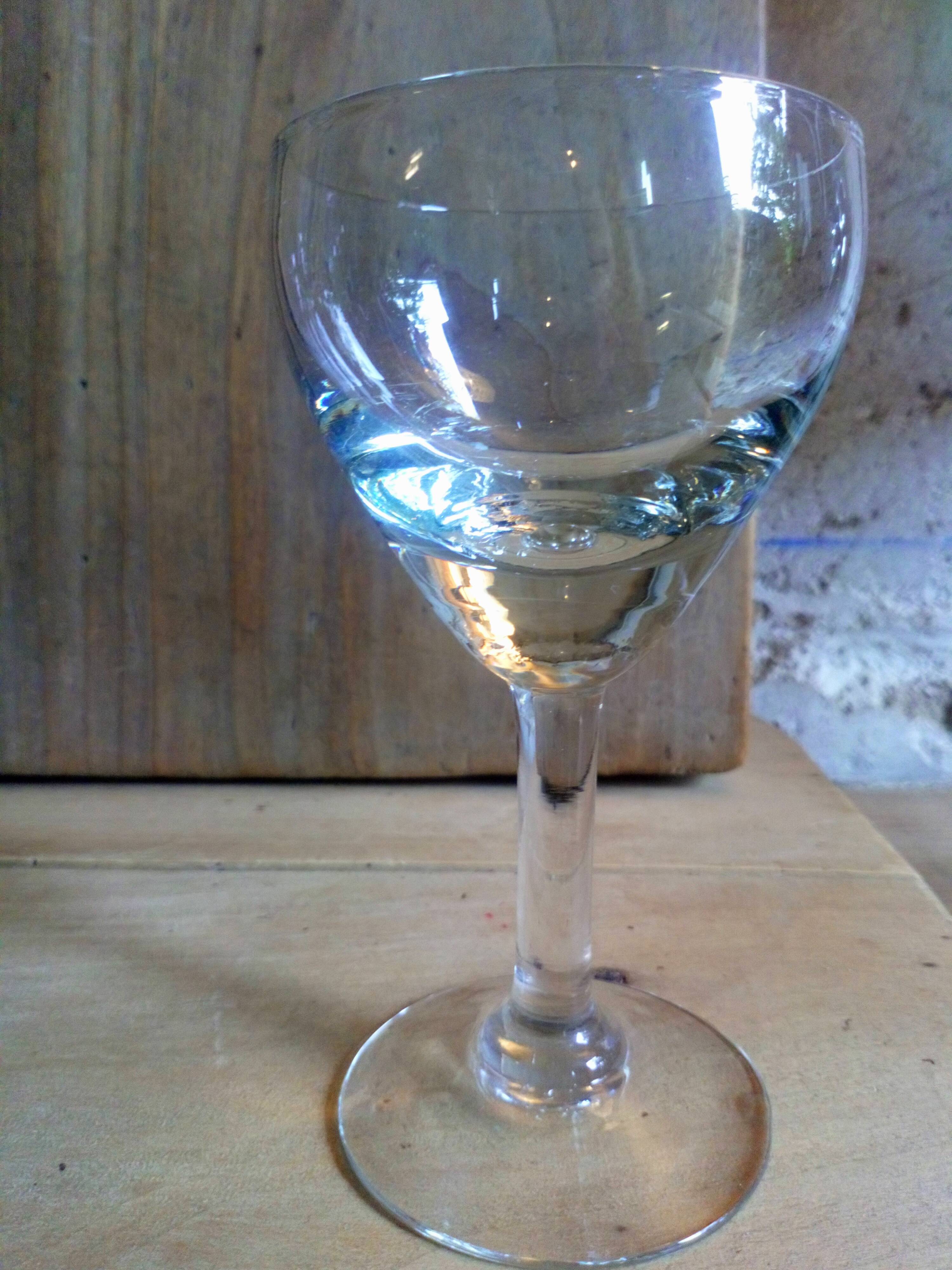 Seven glasses of bistro on foot 40s
