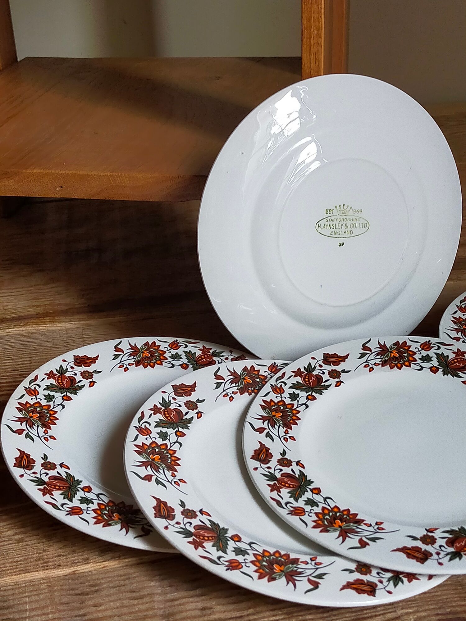 Six vintage English fine porcelain dessert plates