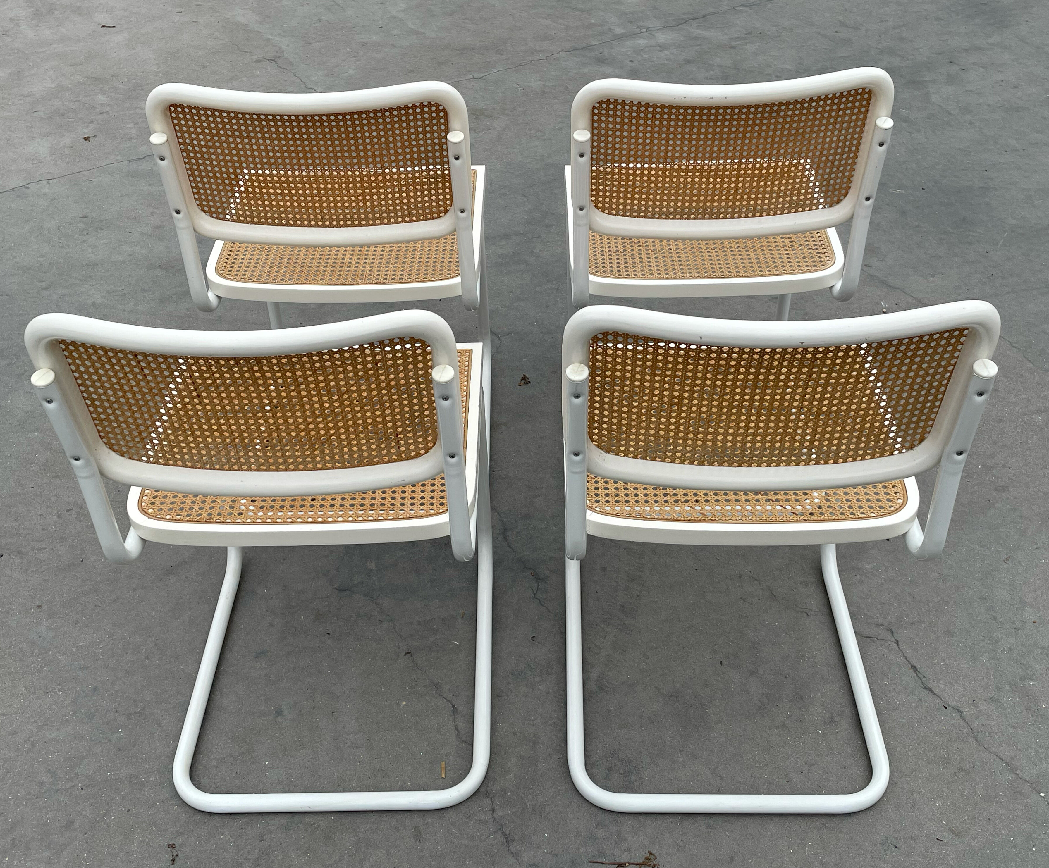 Set of 4 Cesca b32 model chairs in white by Marcel Breuer