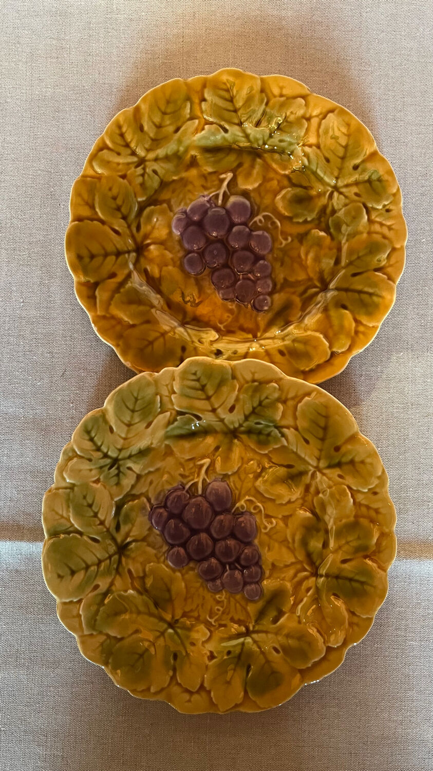 Set of 8 Sarreguemines barbotine dessert plates
