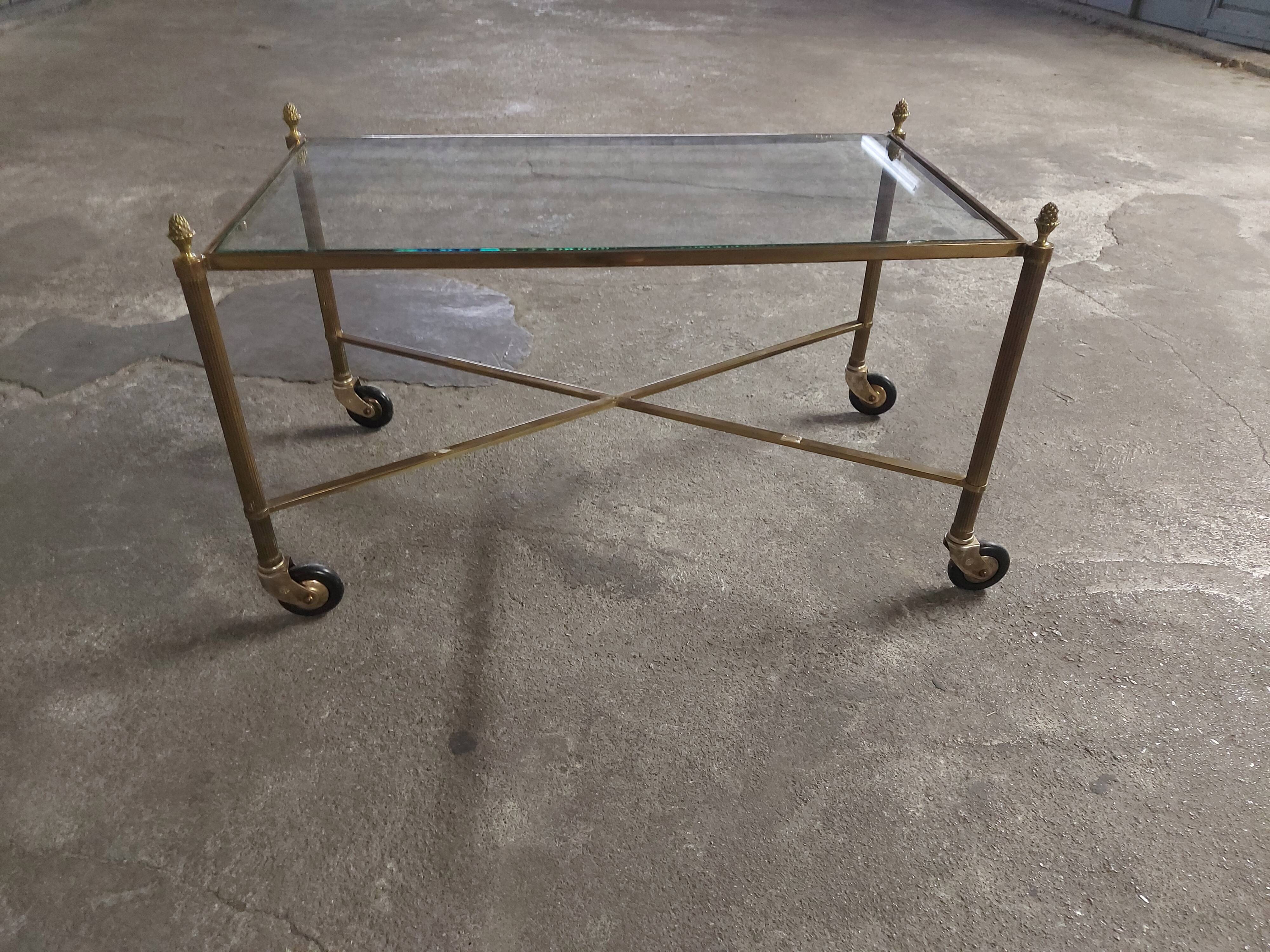 Table basse roulante en bronze doré vintage