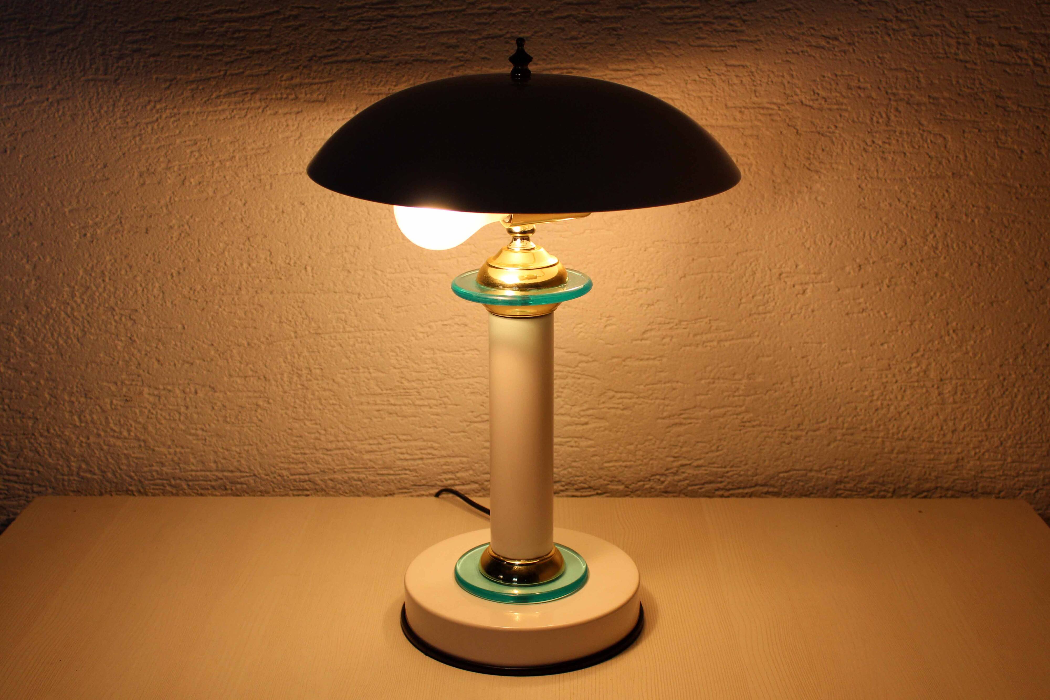 Lampe champignon en métal laqué blanc