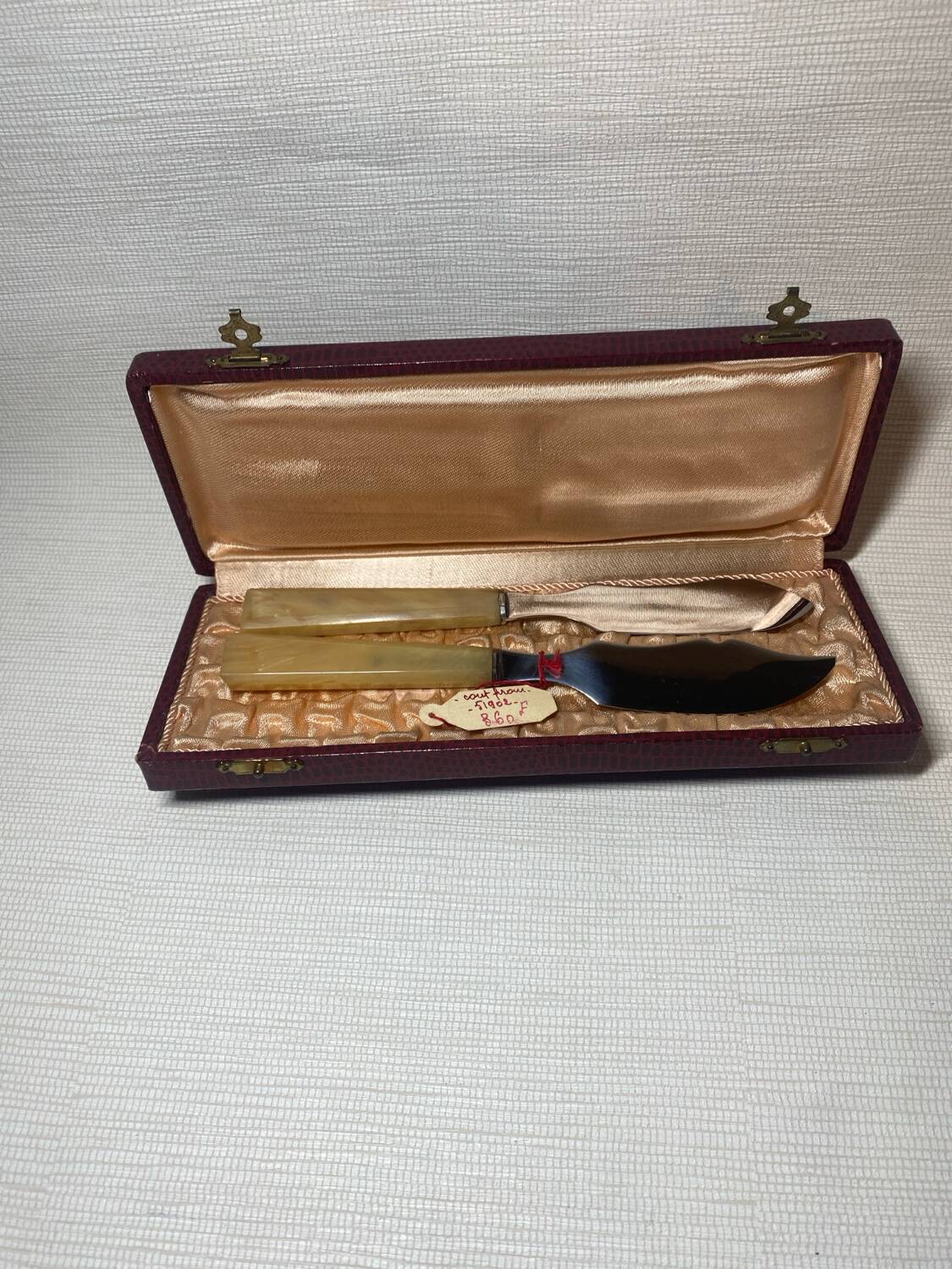 Bakelite cheese knives