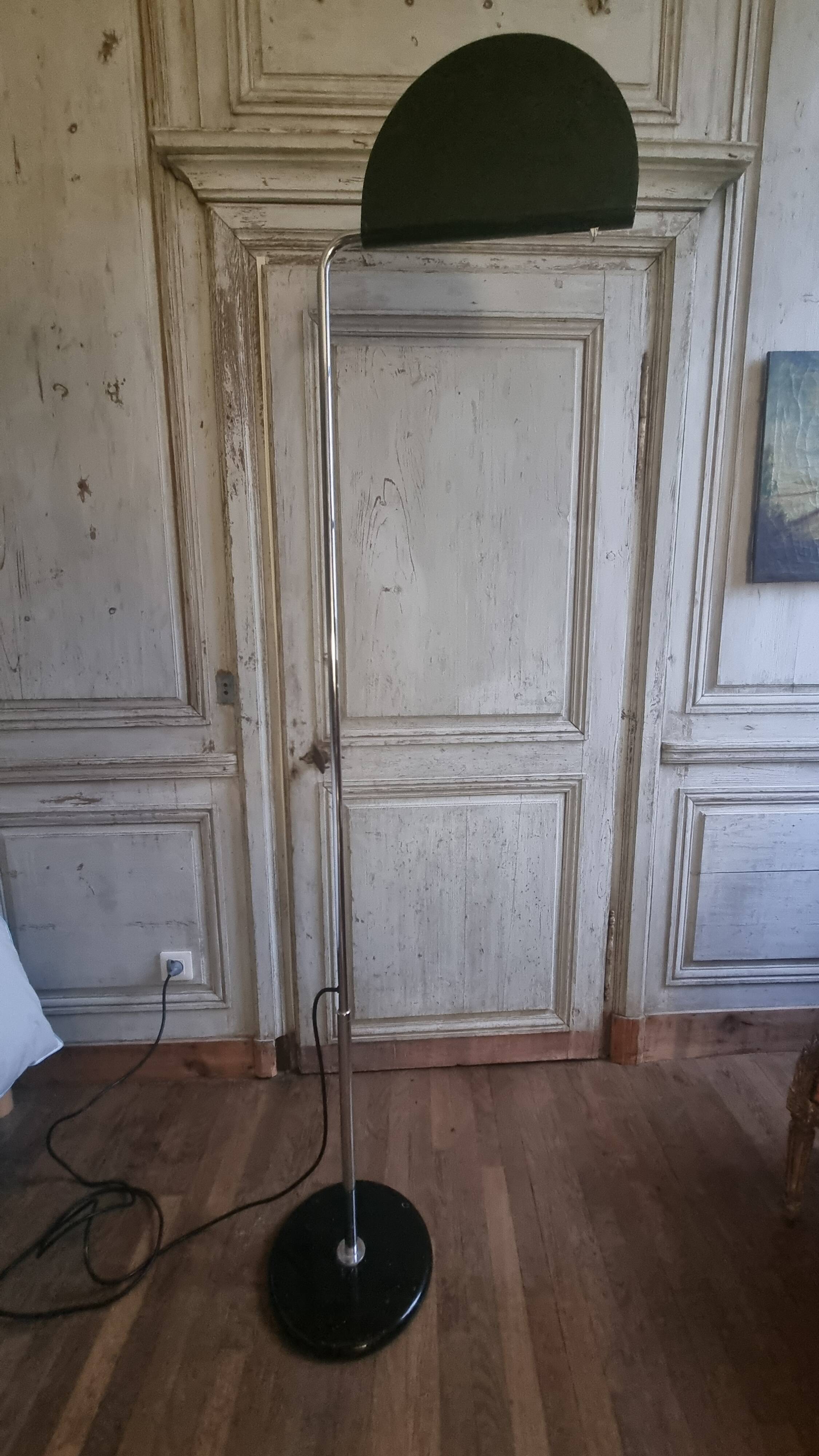 Mezzaluna floor lamp, 1970