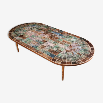 Coffee table in faience tiles engraved in various colors