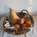 Round wicker basket