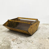 Double beak yellow steel tray