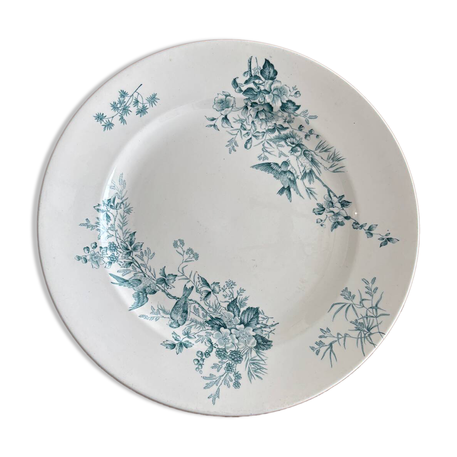 Round plate Longwy model Mignon – Antique earthenware with floral and bird decoration.