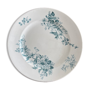Round plate Longwy model Mignon – Antique earthenware with floral and bird decoration.