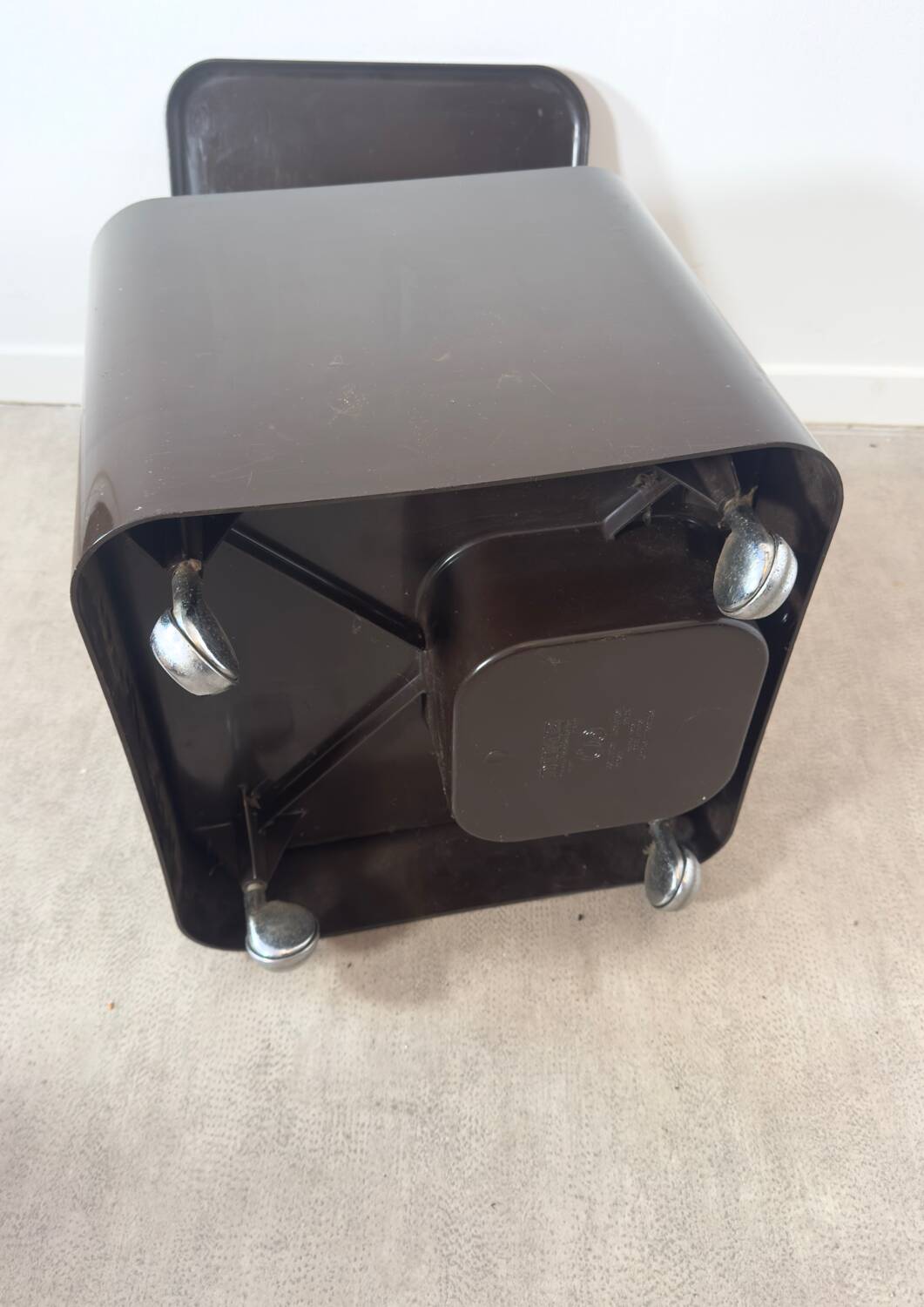 Table on wheels / box DIME MARCELLO SIARD