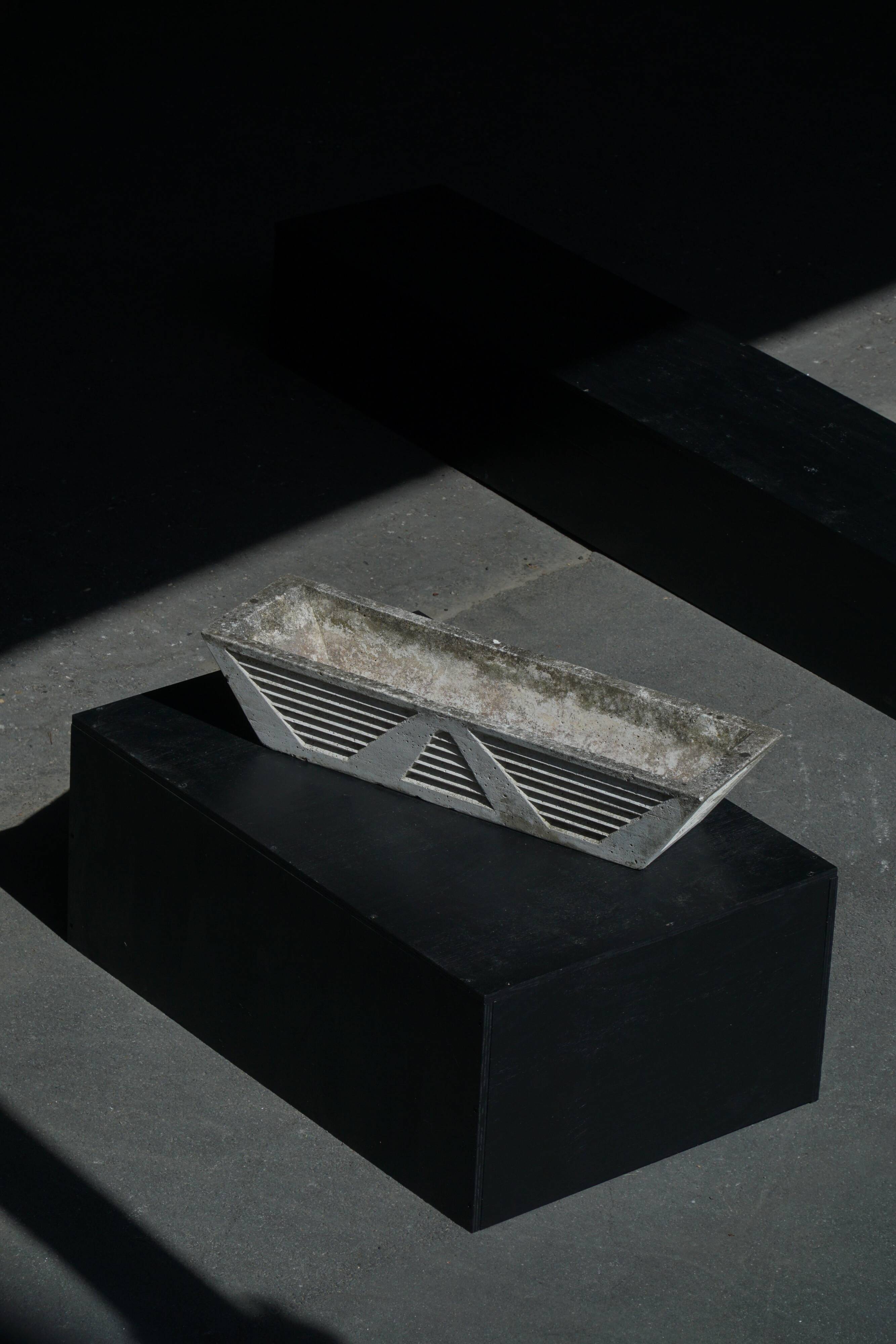 Rectangular moulded concrete planter, French Art Deco, 1940s