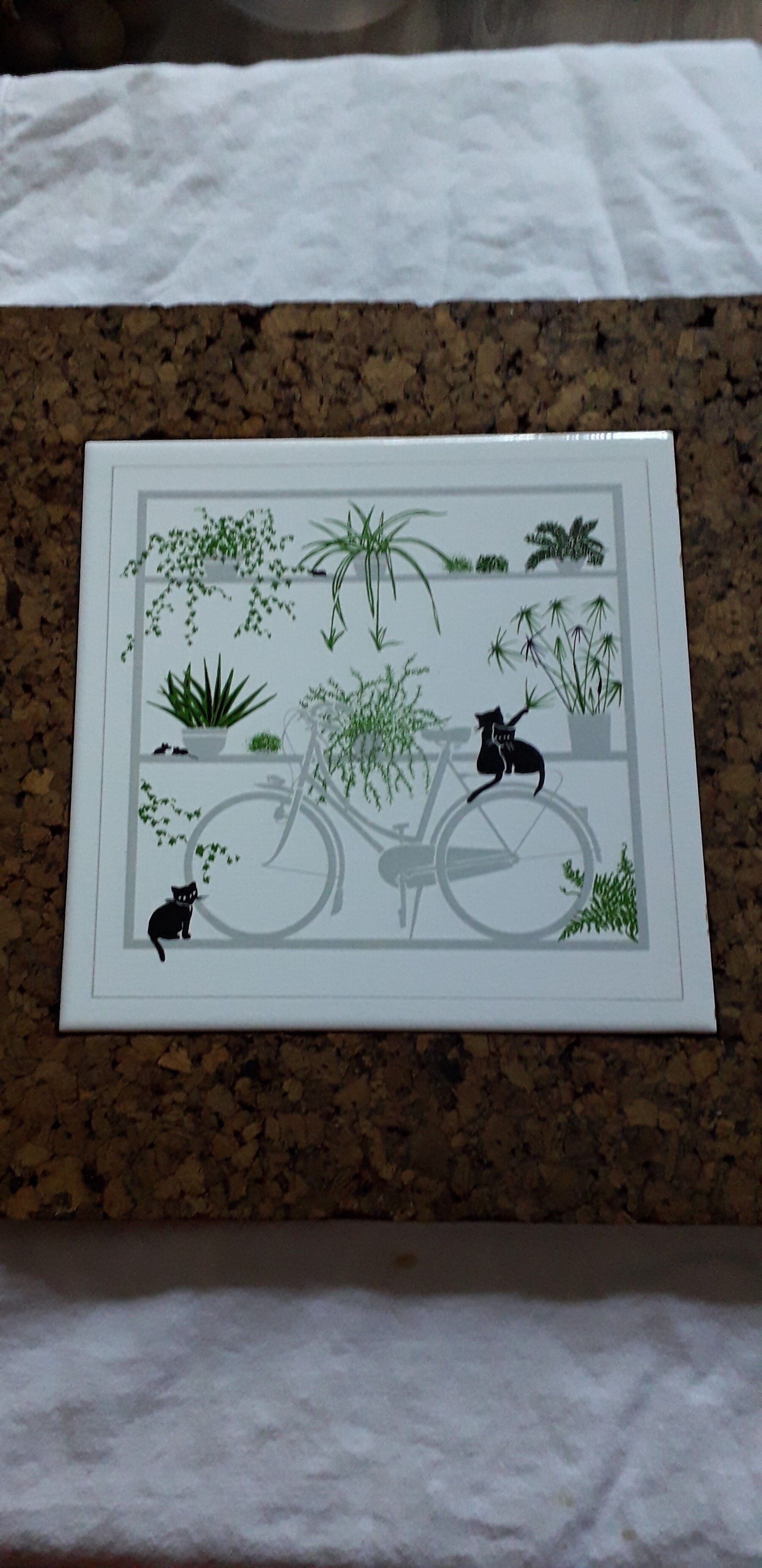 Decorative ceramic and cork underside