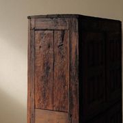 Meuble quatre portes en bois massif, XVIIIᵉ siècle