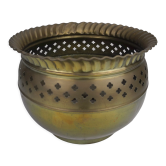 Brass pot cover