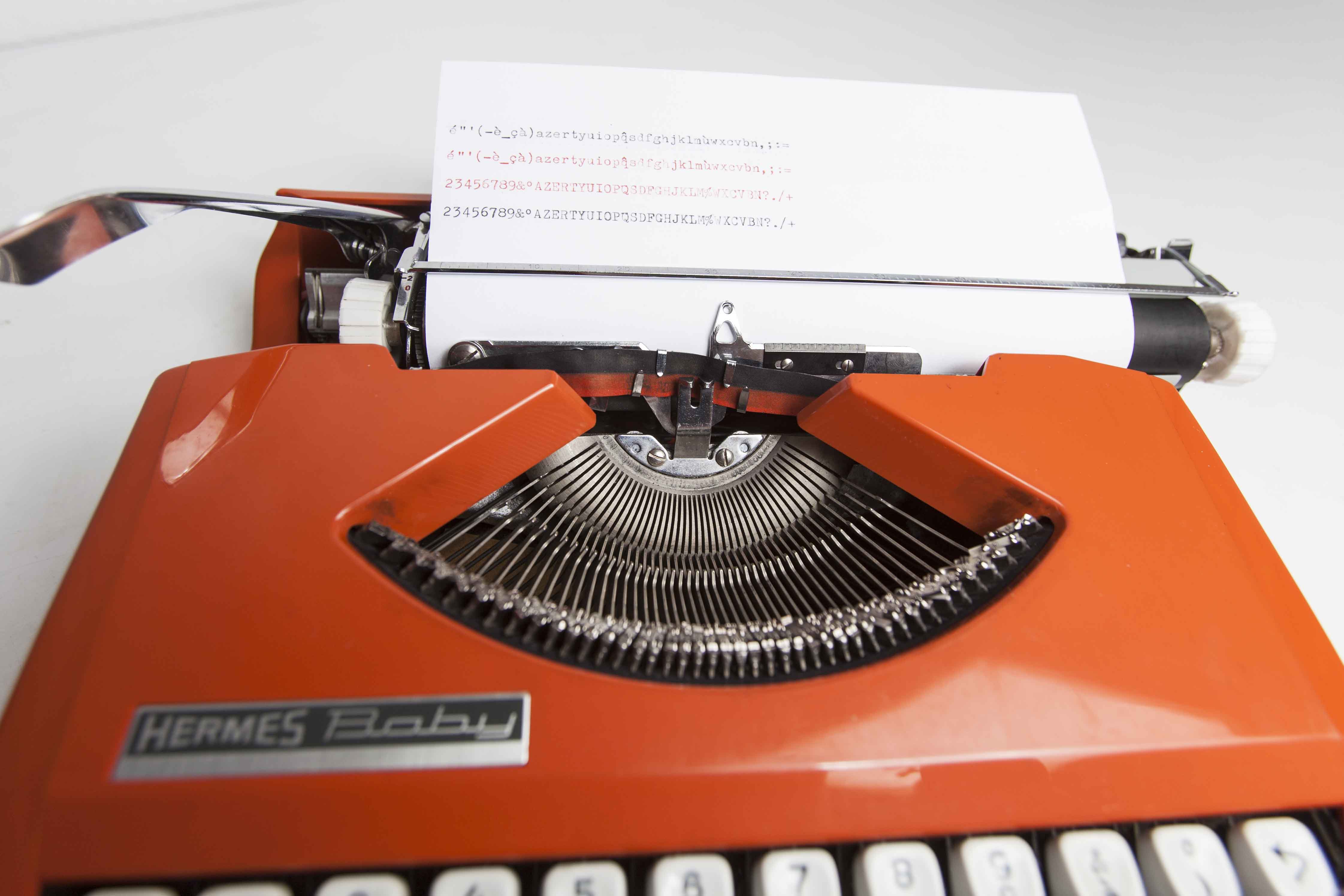 Hermès Baby 1972 new ribbon typewriter