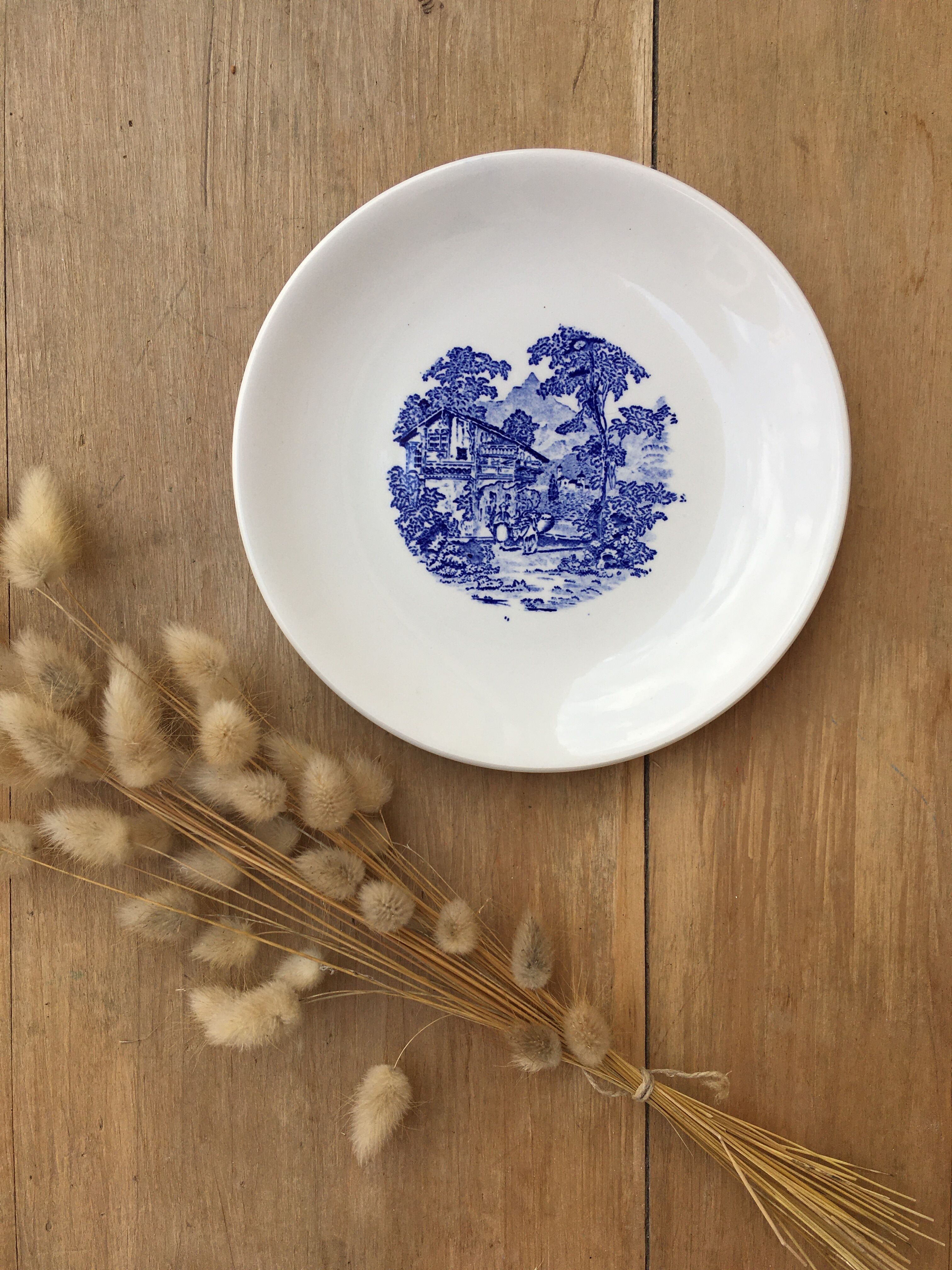 English dessert plates