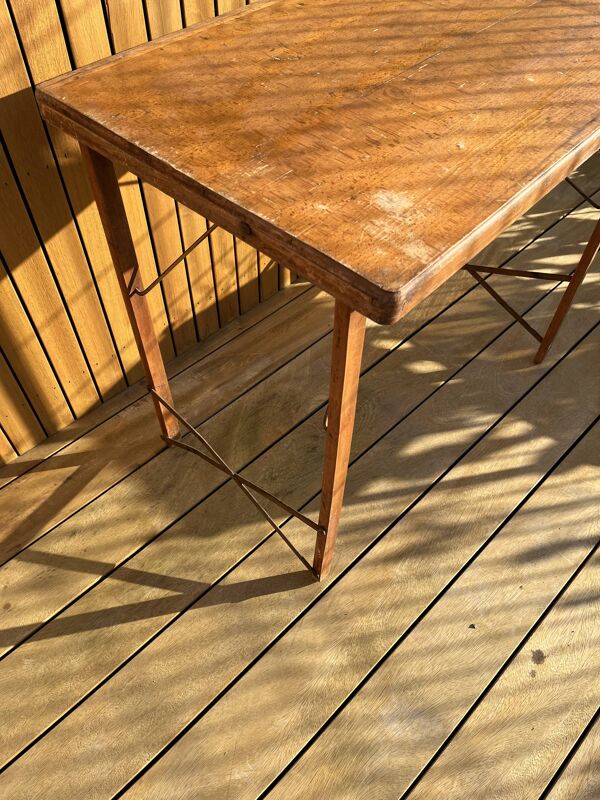 ancienne table de camping