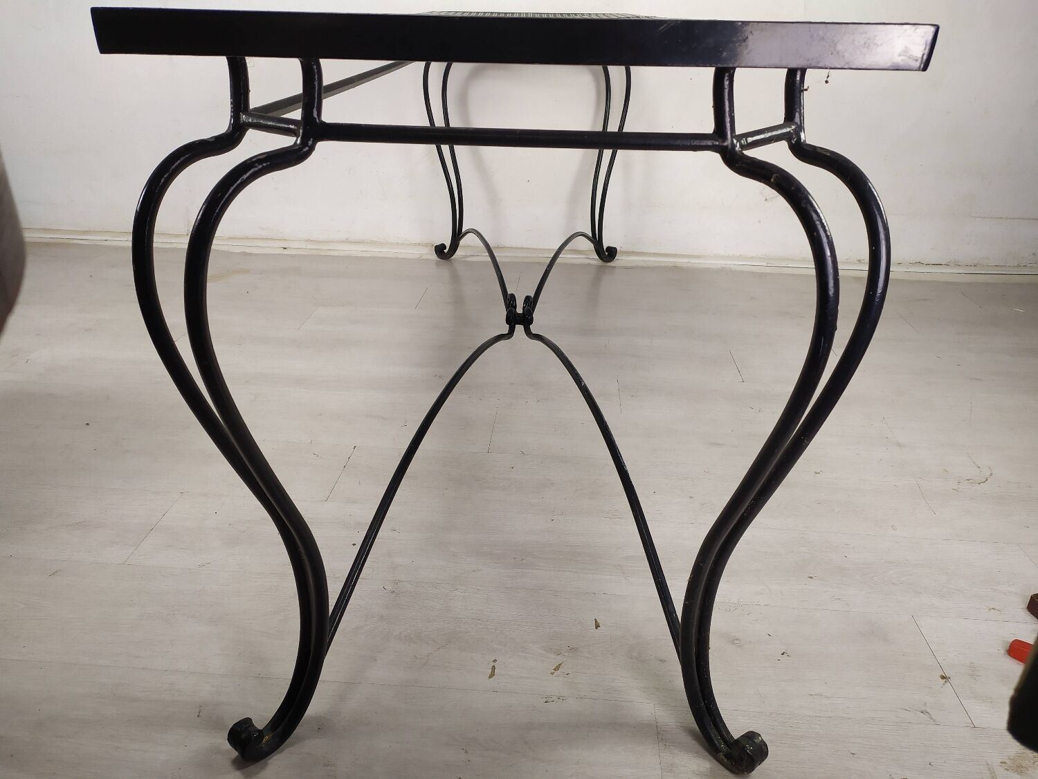 Table de jardin fer