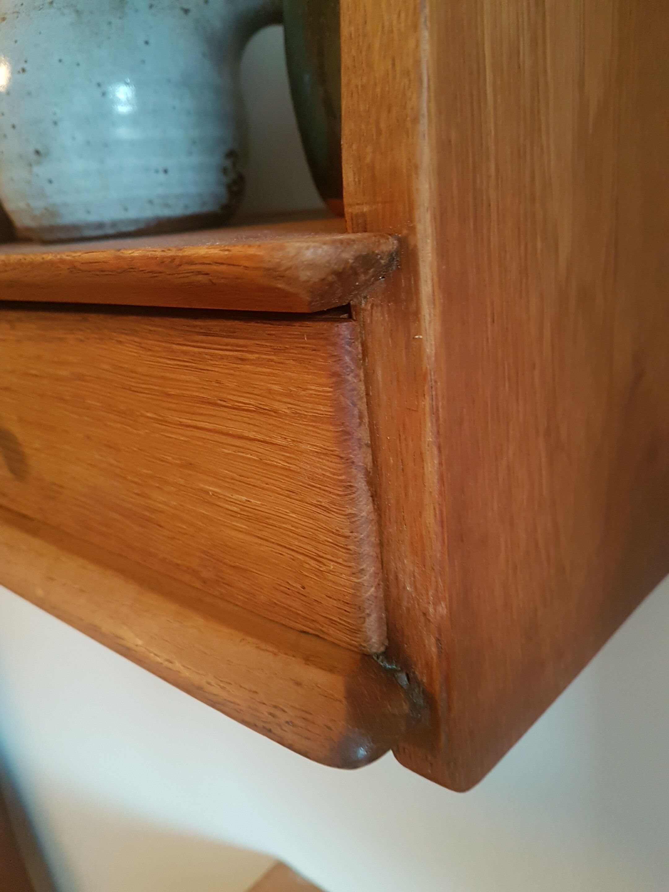 Marcel Gascoin shelf