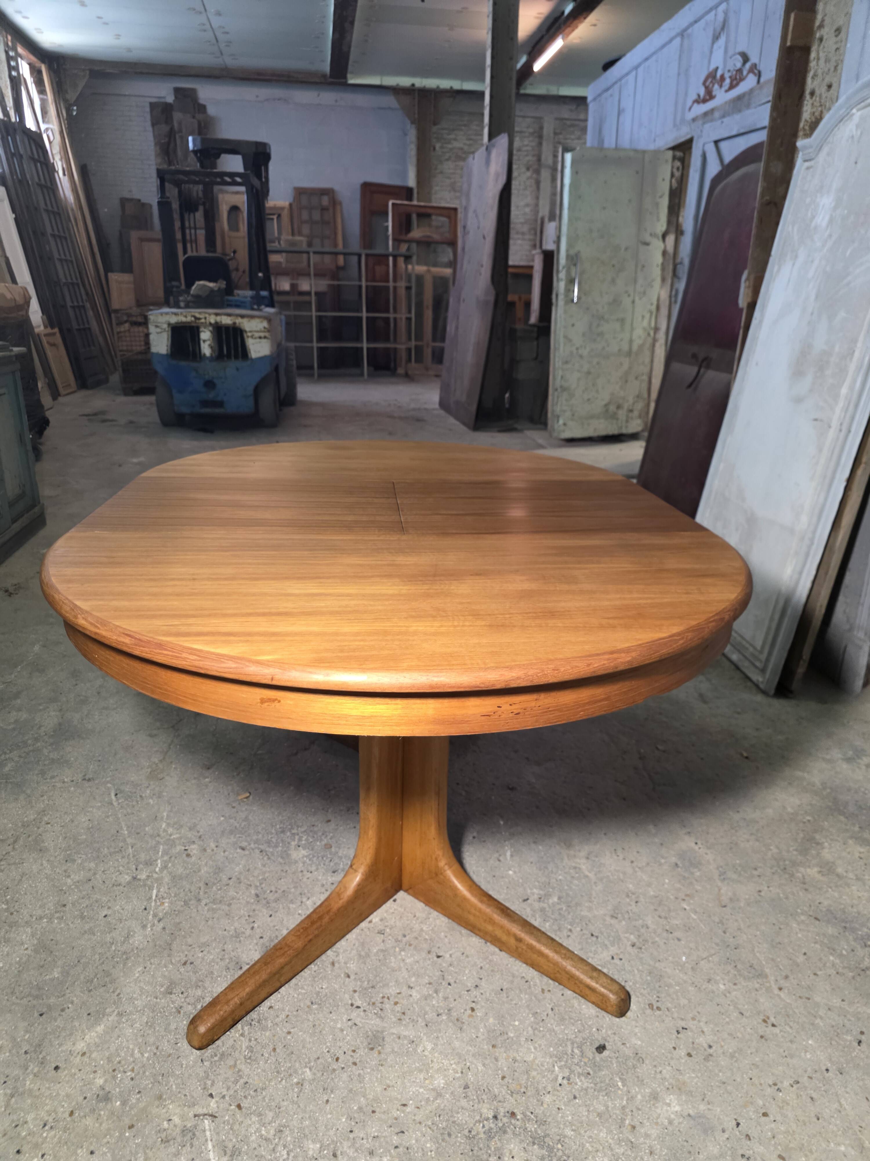 Table extensible Baumann en teck des années 60, (2 rallonges)