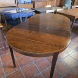Scandinavian extendable table in rosewood from the 1960s, with 2 extensions.