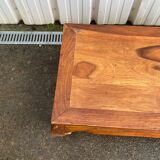 Opium coffee table