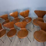 8 Arne Jacobsen Series 7 chairs