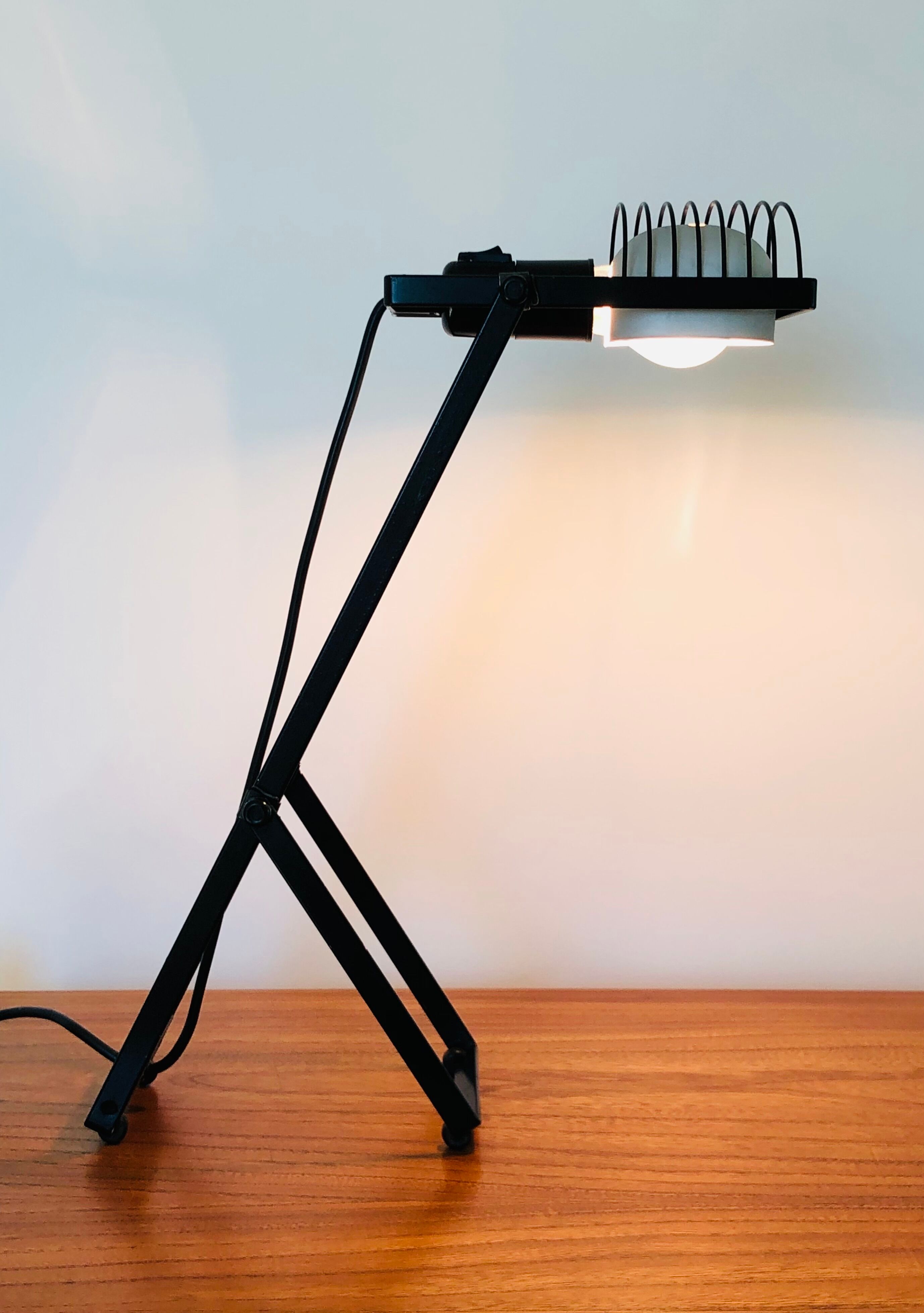 Model lamp "Sintesi" tavolo by Ernesto Gismondi for Artemide, Italy 70s