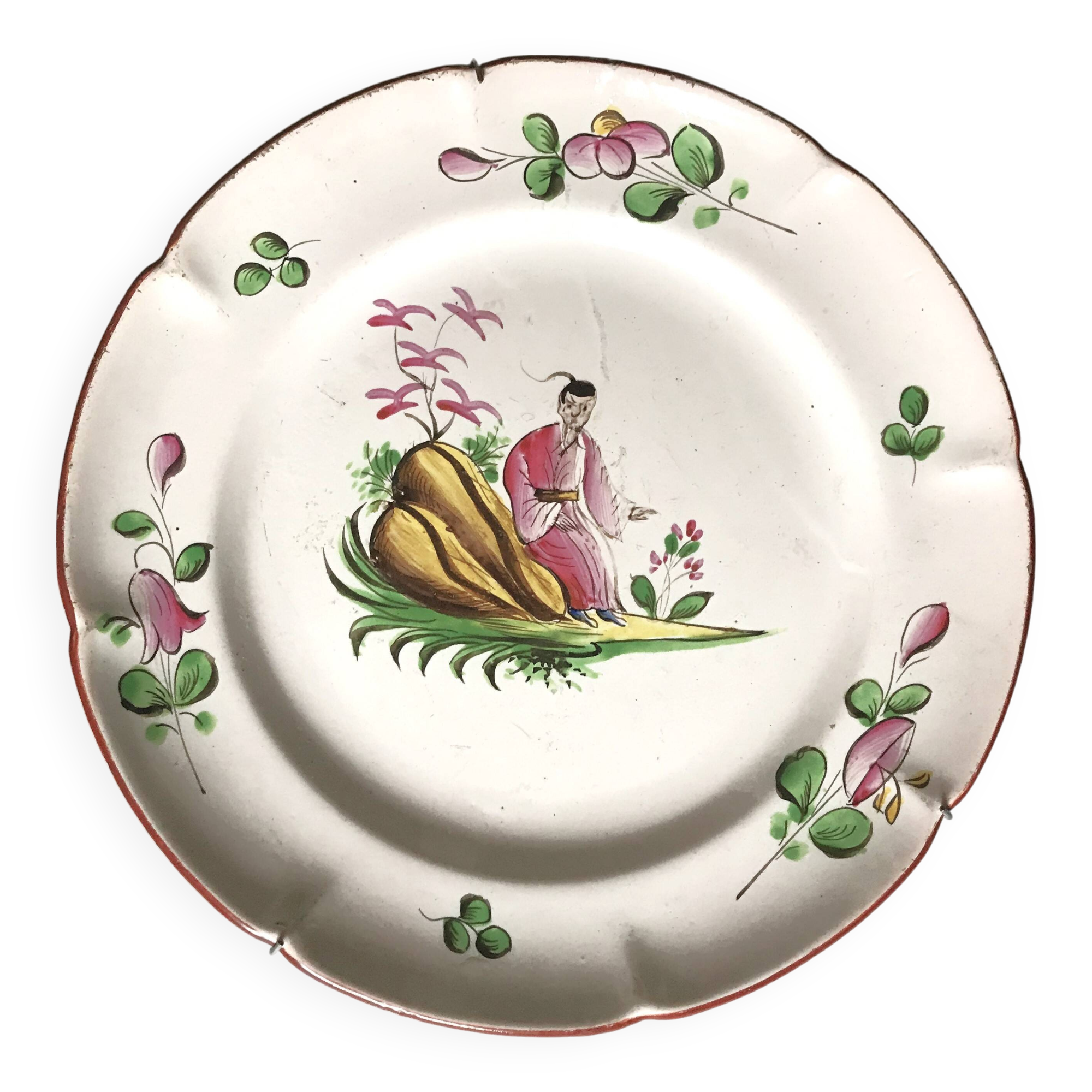 Old earthenware dish with Chinese decoration, 19th century