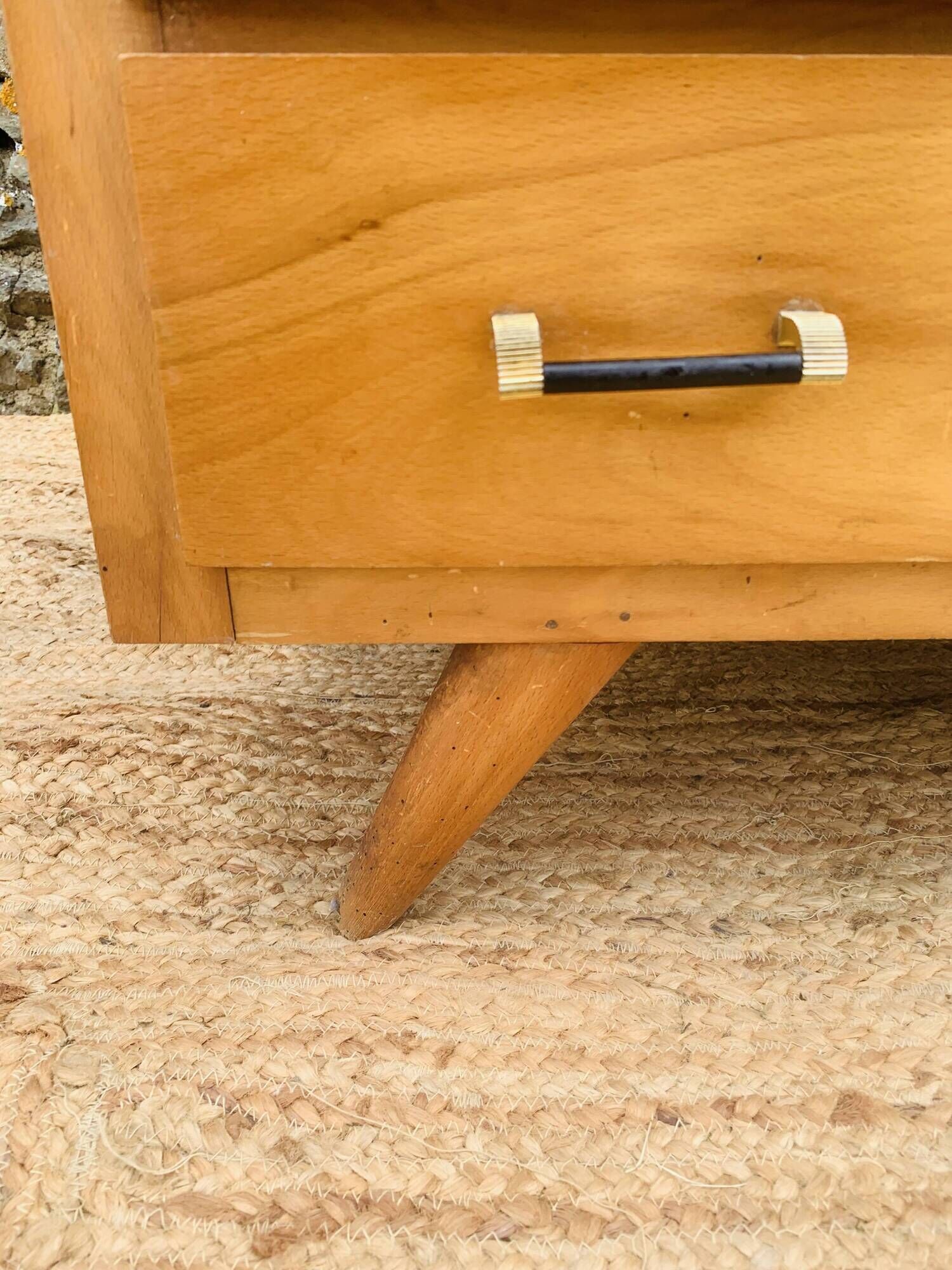 Vintage chest of drawers with 4 drawers from the 1960s.