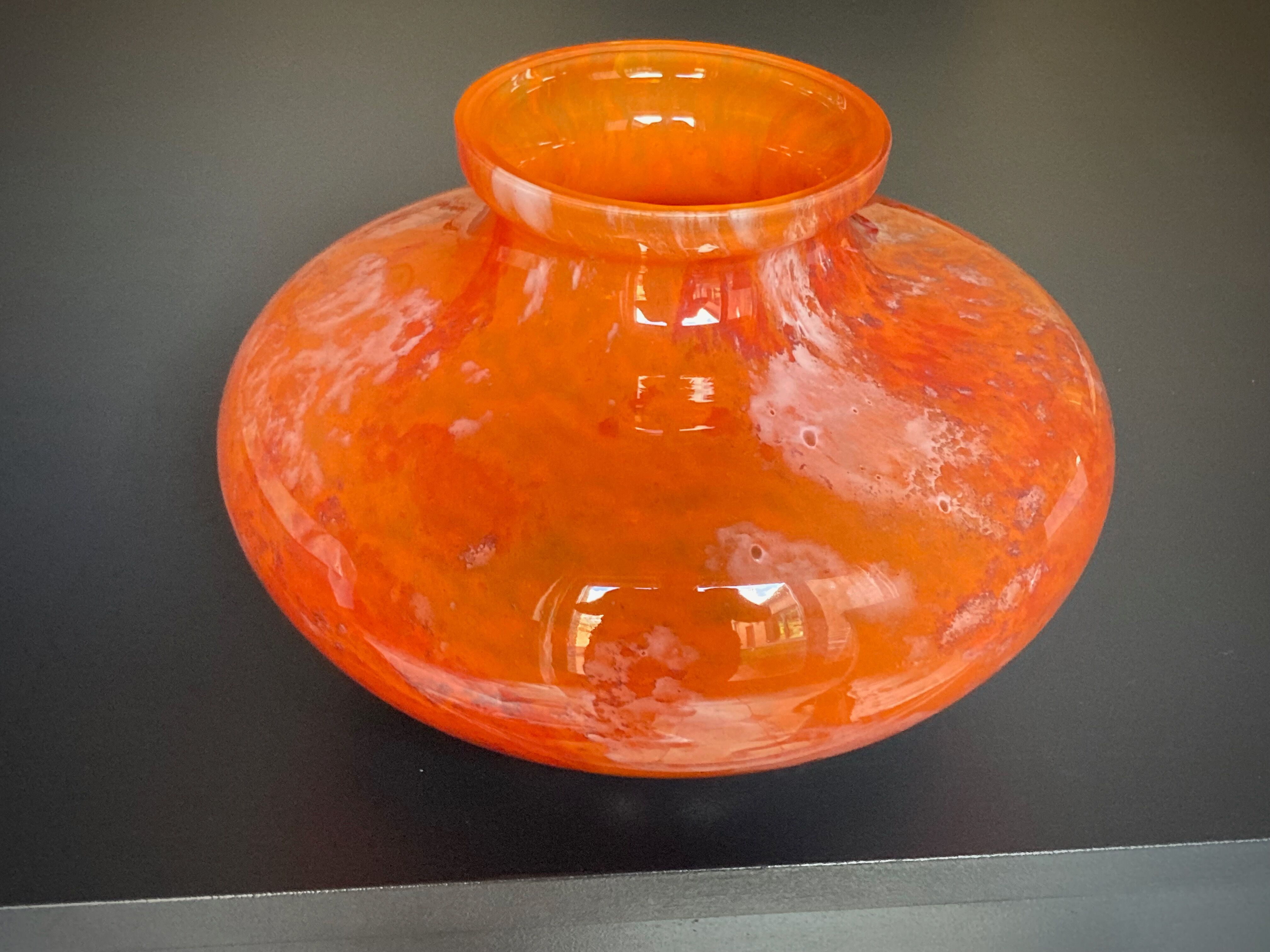 Large art-deco vase le lorrain glassware Daum Nancy 1925