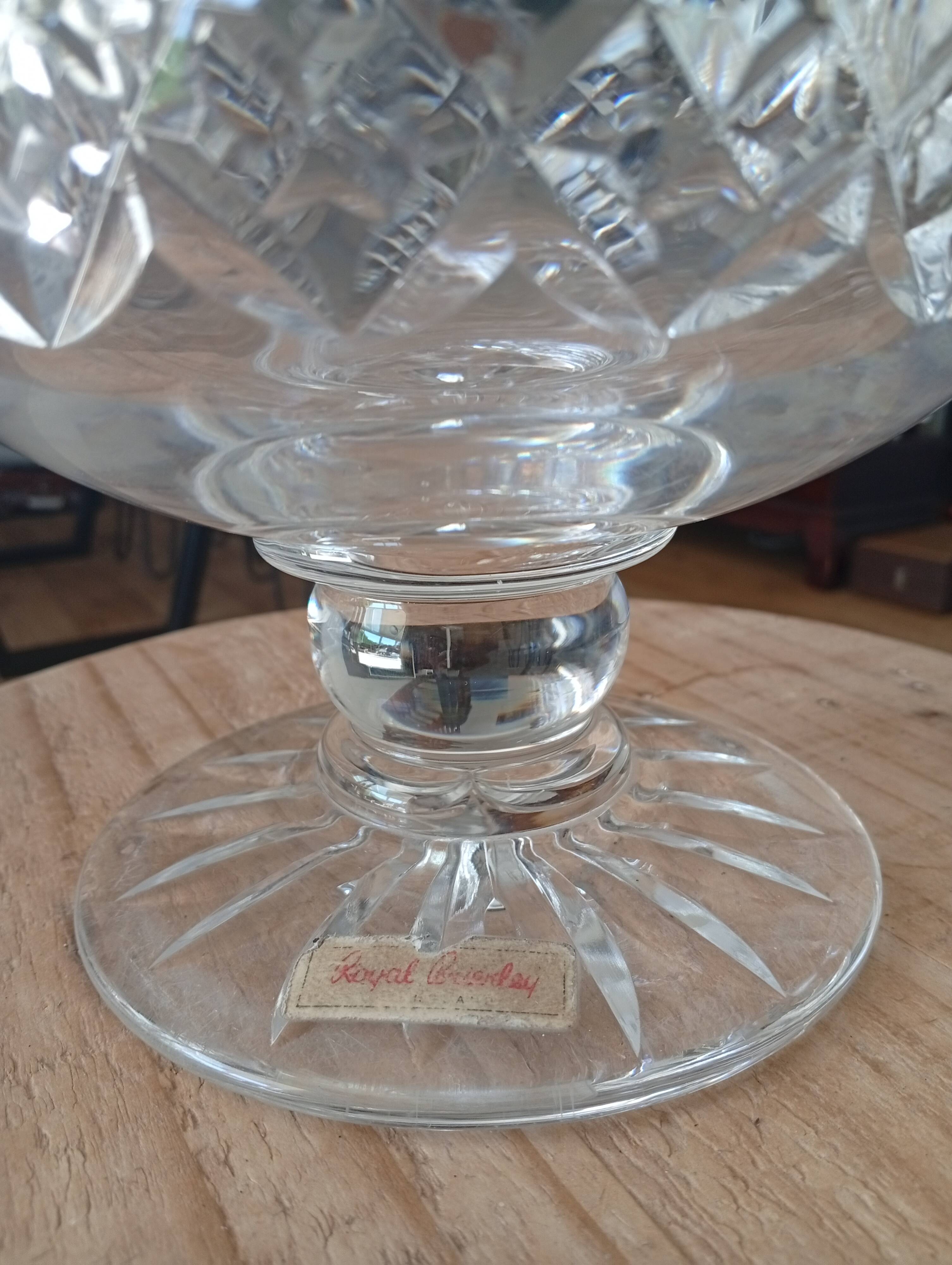 Crystal centrepiece
