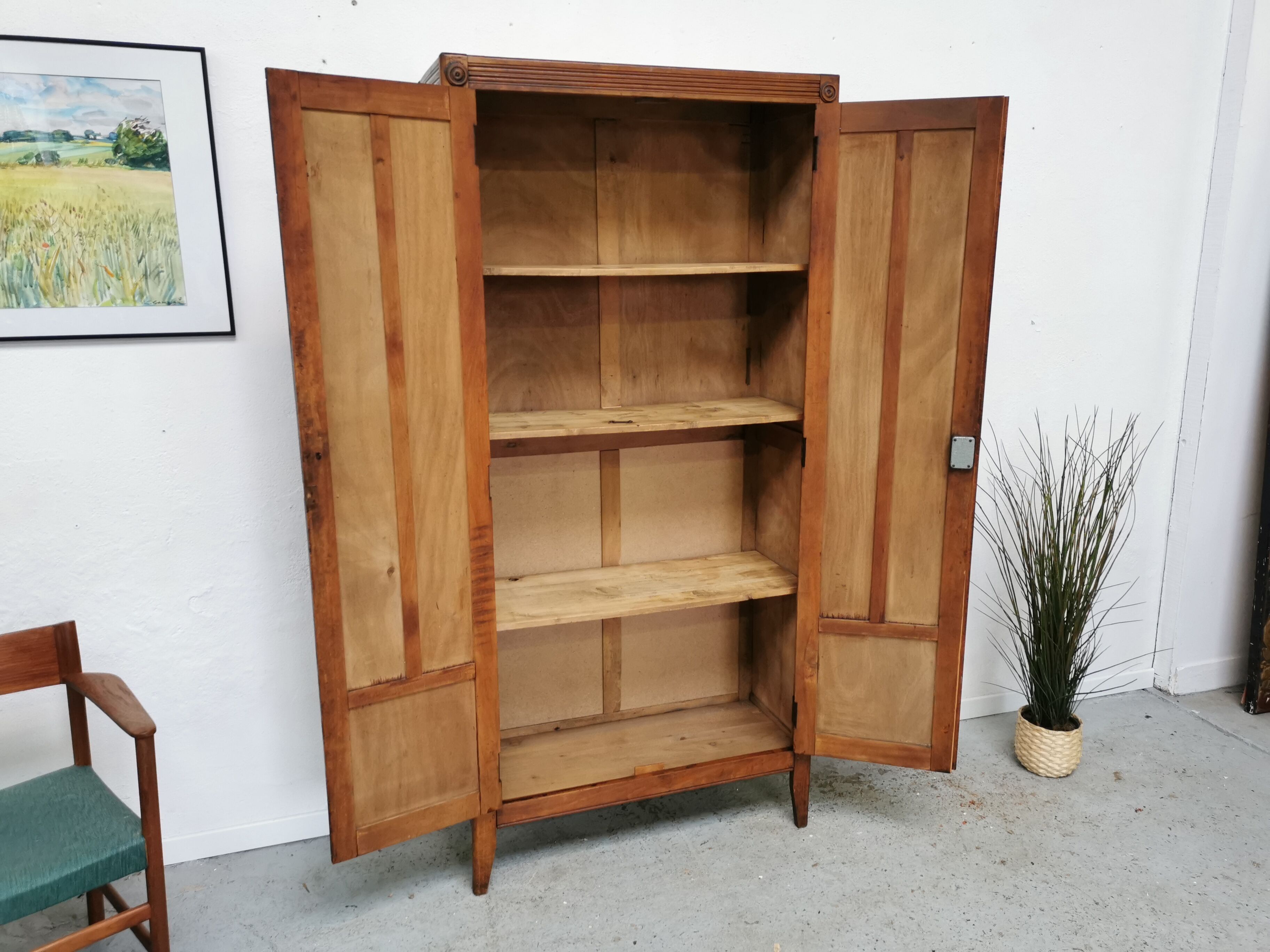 Armoire parisienne vintage