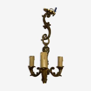 Louis XV style wall lamp in gilded bronze