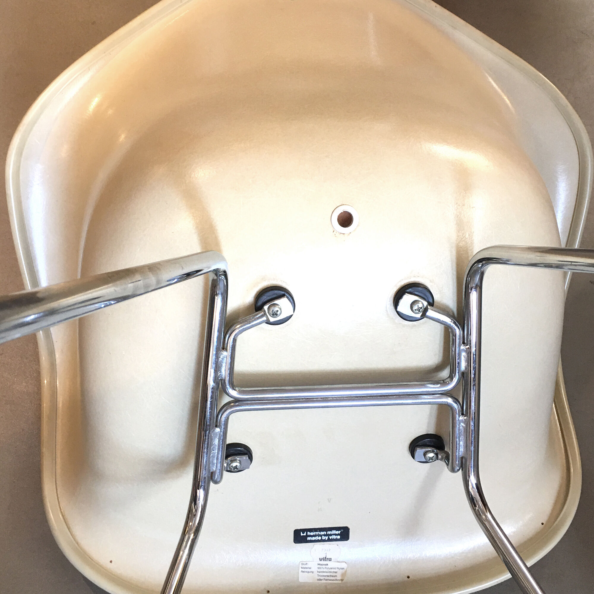 Ray and Charles Eames armchair, Vitra 1948