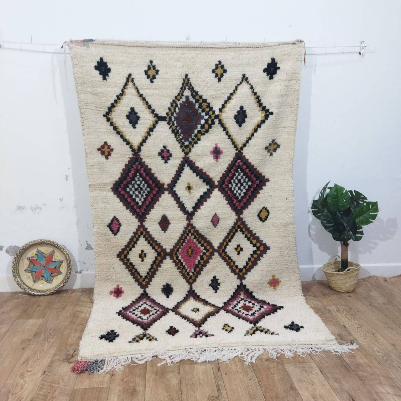 Azilal Berber rug in handmade wool 240 X 145 CM