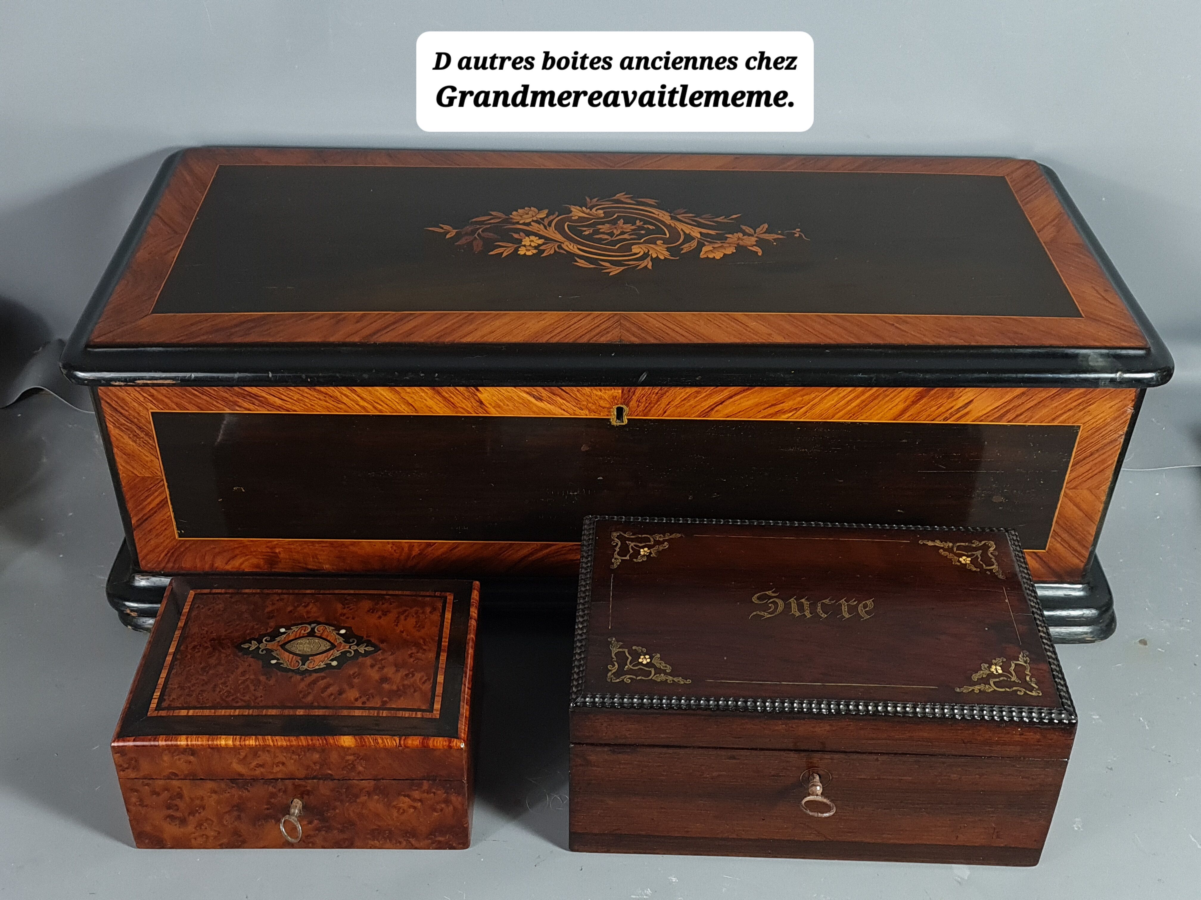 Boite ancienne bois et marquetterie vers 1900. 59x27x20 cm SB