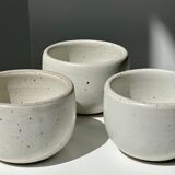 Trio of white ceramic cups D9cm