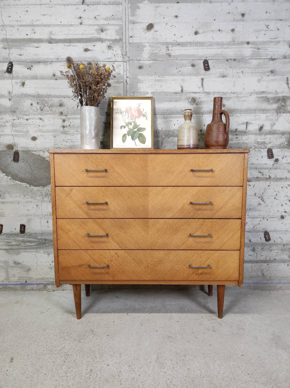 Vintage chest of drawers