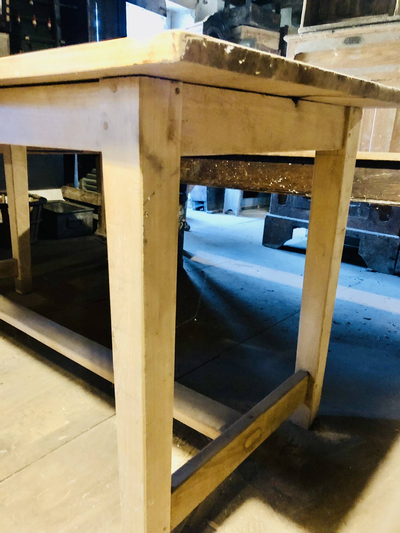 Large high country table