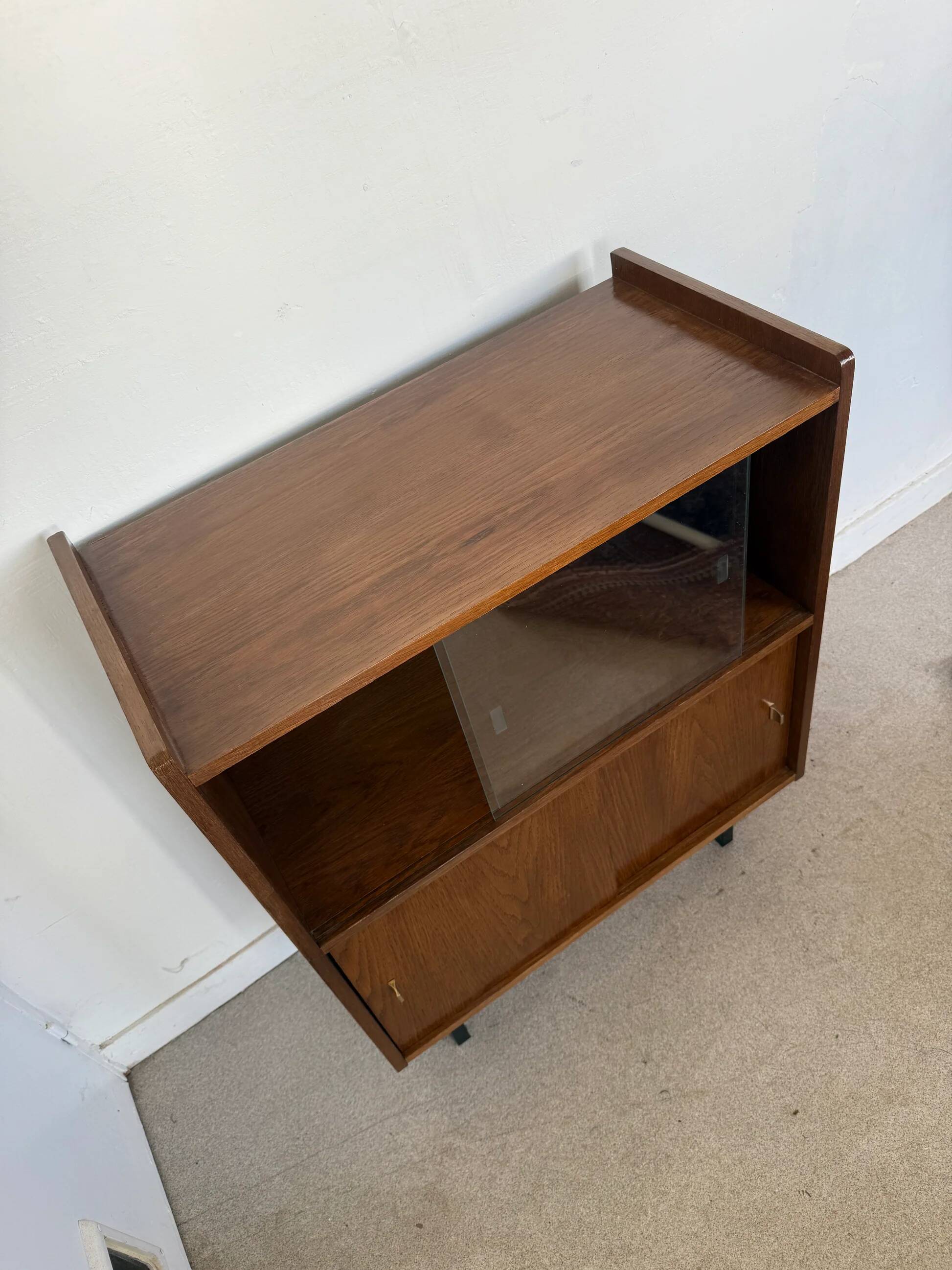 Buffet vaisselier vintage placage chêne