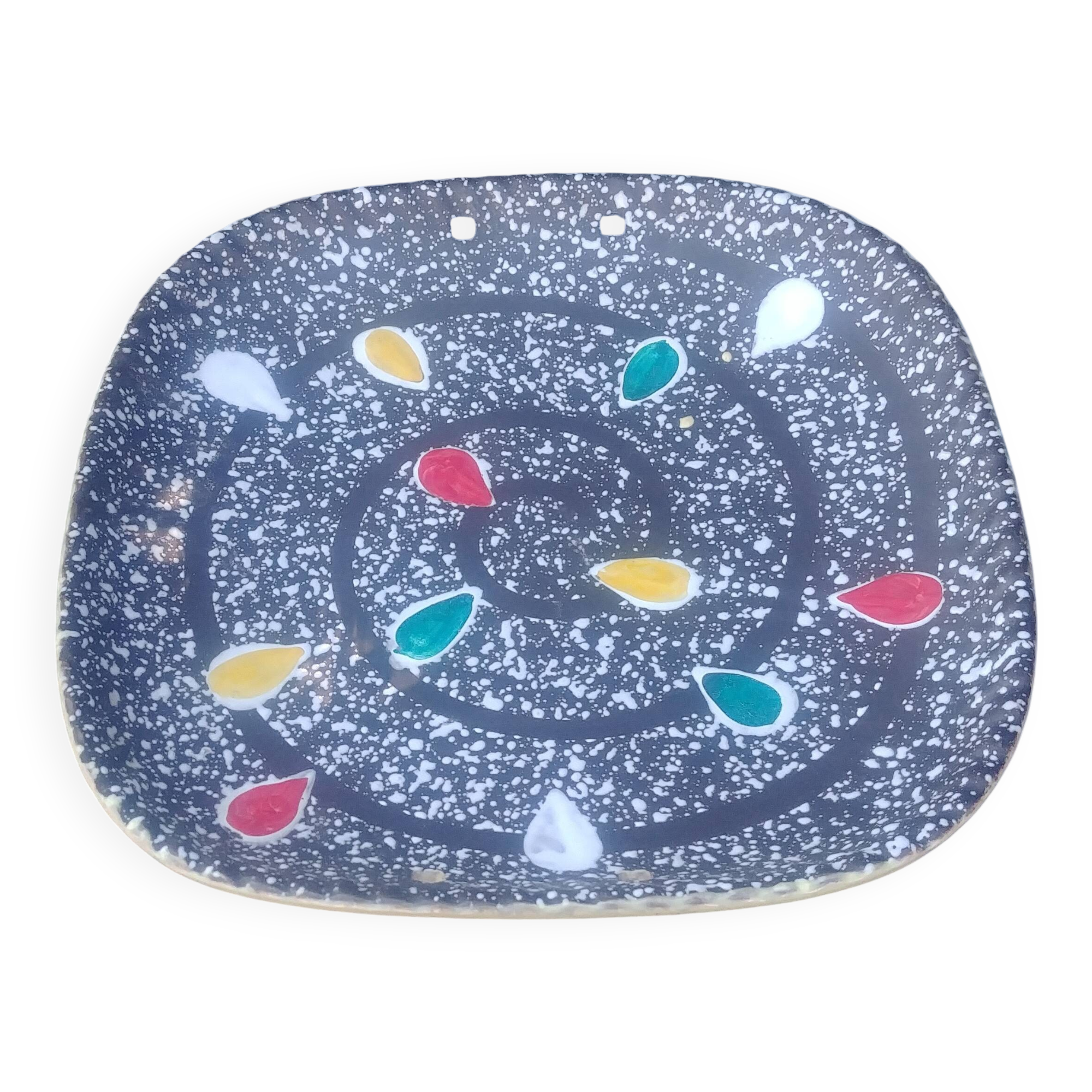 Decorative plate/serving dish in glazed ceramic from the 50s/60s, signed