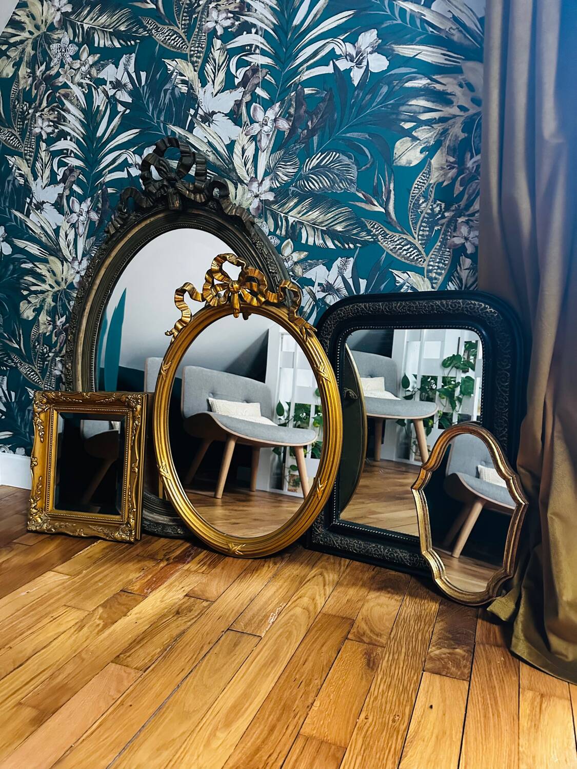 Vintage shell gold mirror