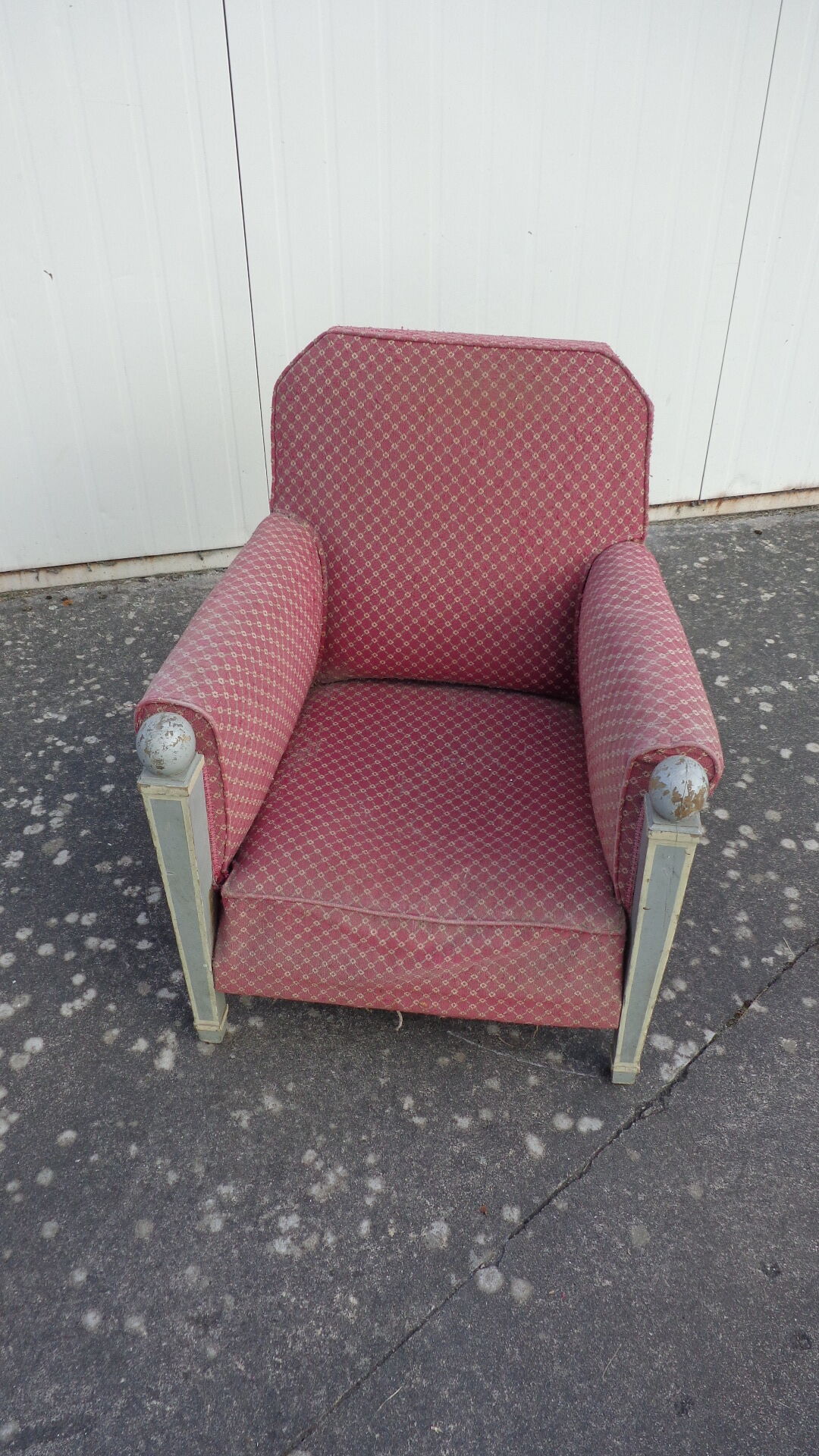 Empire armchair to restore