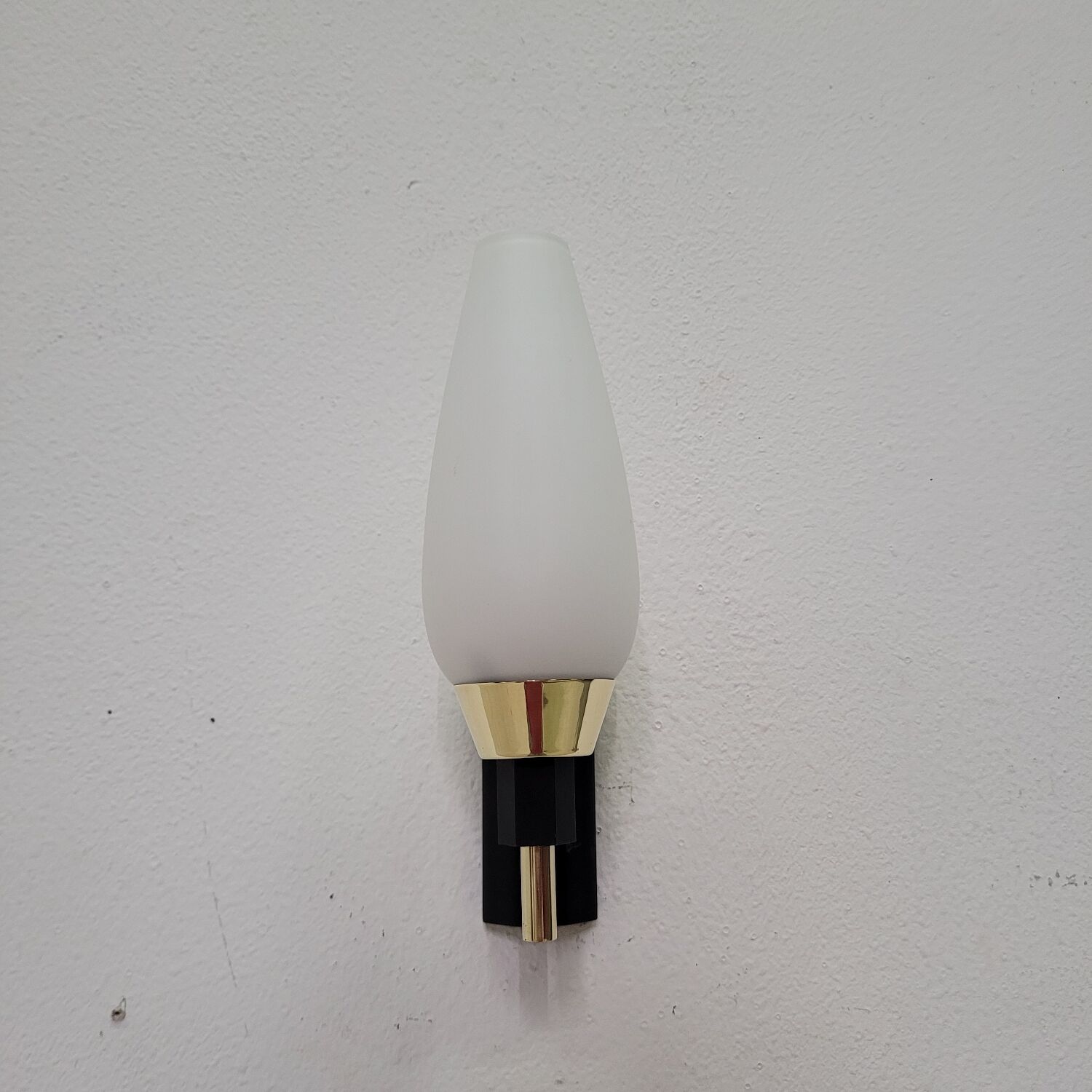 Vintage Arlus wall light in opaline and brass 1950s